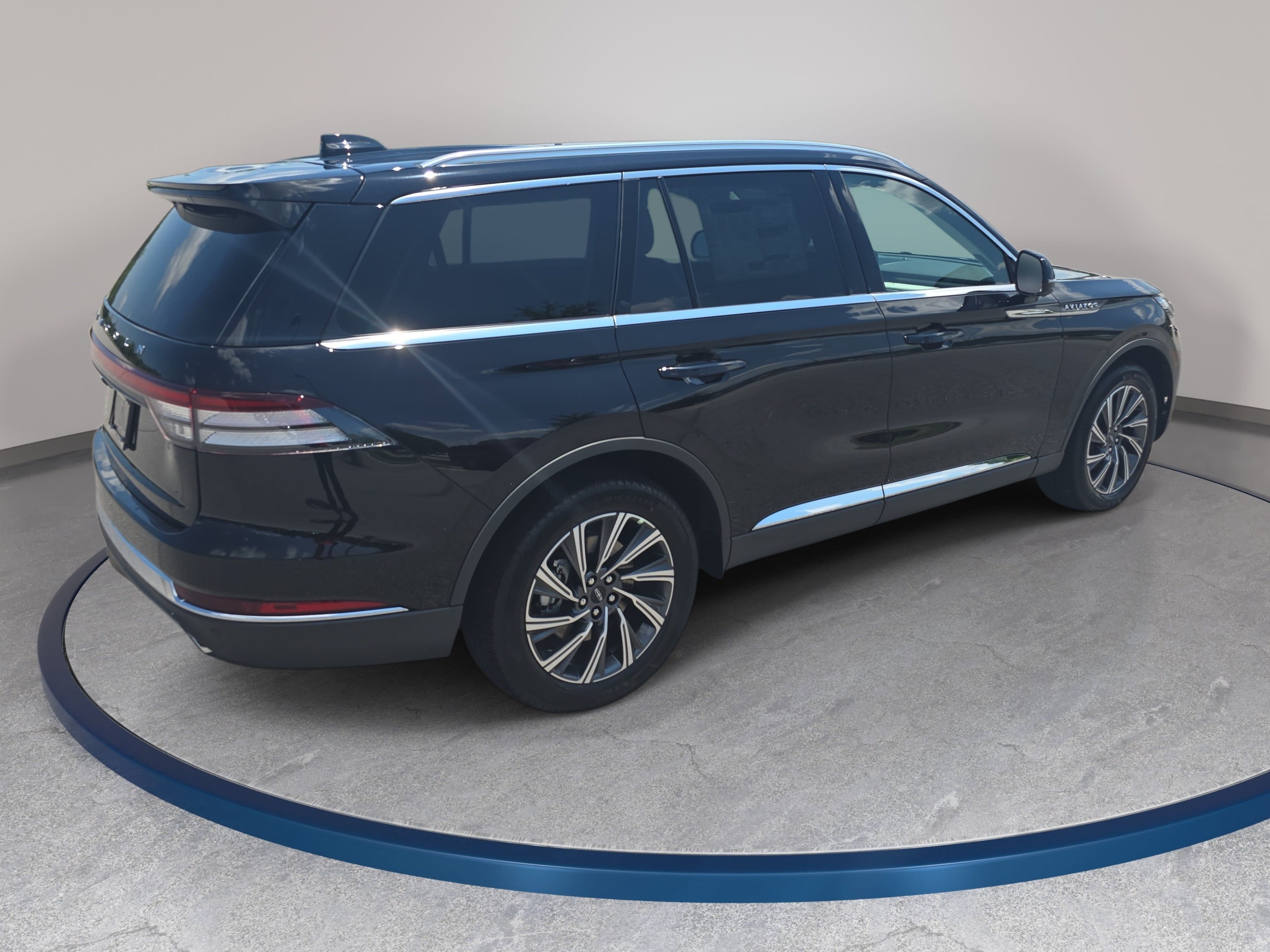 New 2026 Lincoln Aviator AWD image 5