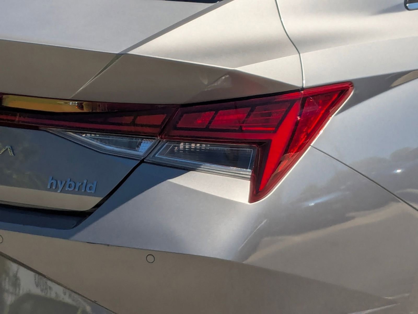 Used 2023 Hyundai Elantra Limited image 11