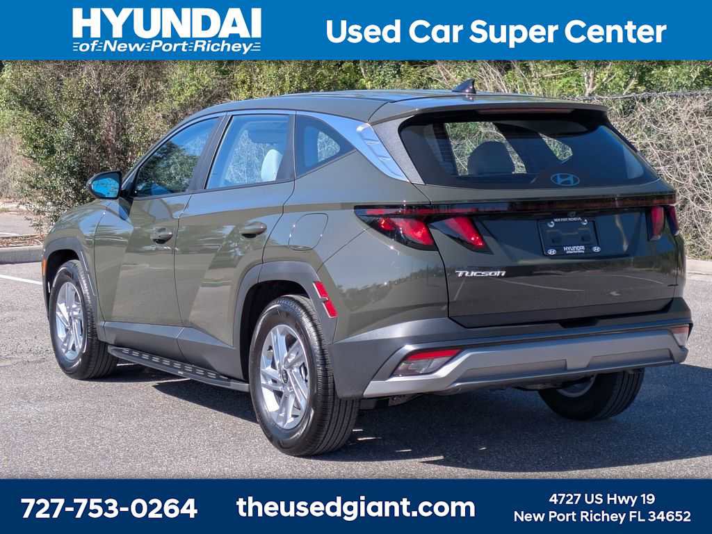 Used 2026 Hyundai Tucson SE FWD image 3