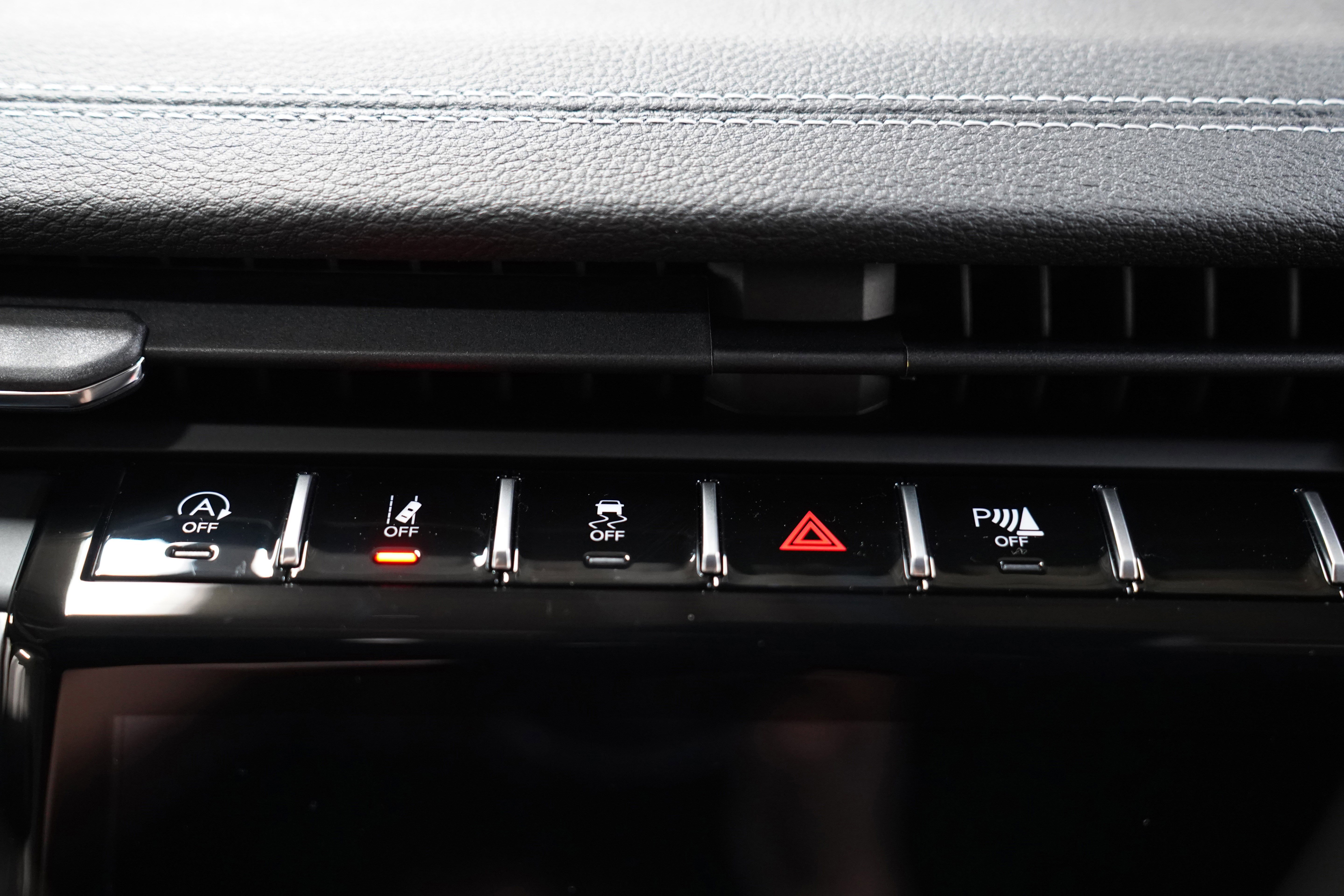 New 2025 Jeep Grand Cherokee L Limited image 29