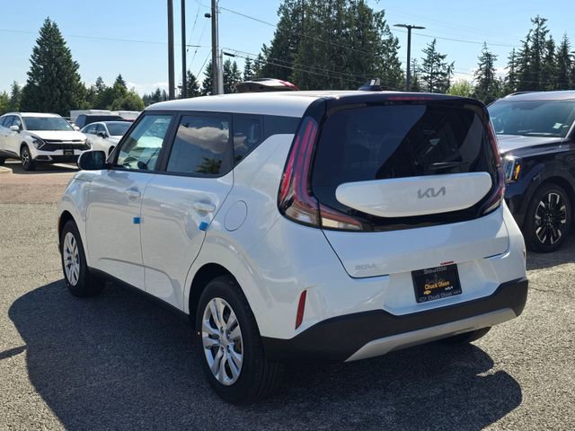 New 2025 Kia Soul LX image 2