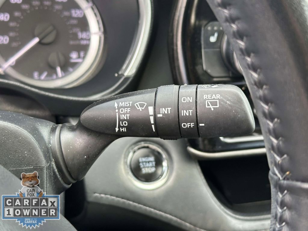 Used 2023 Toyota Highlander XLE image 25