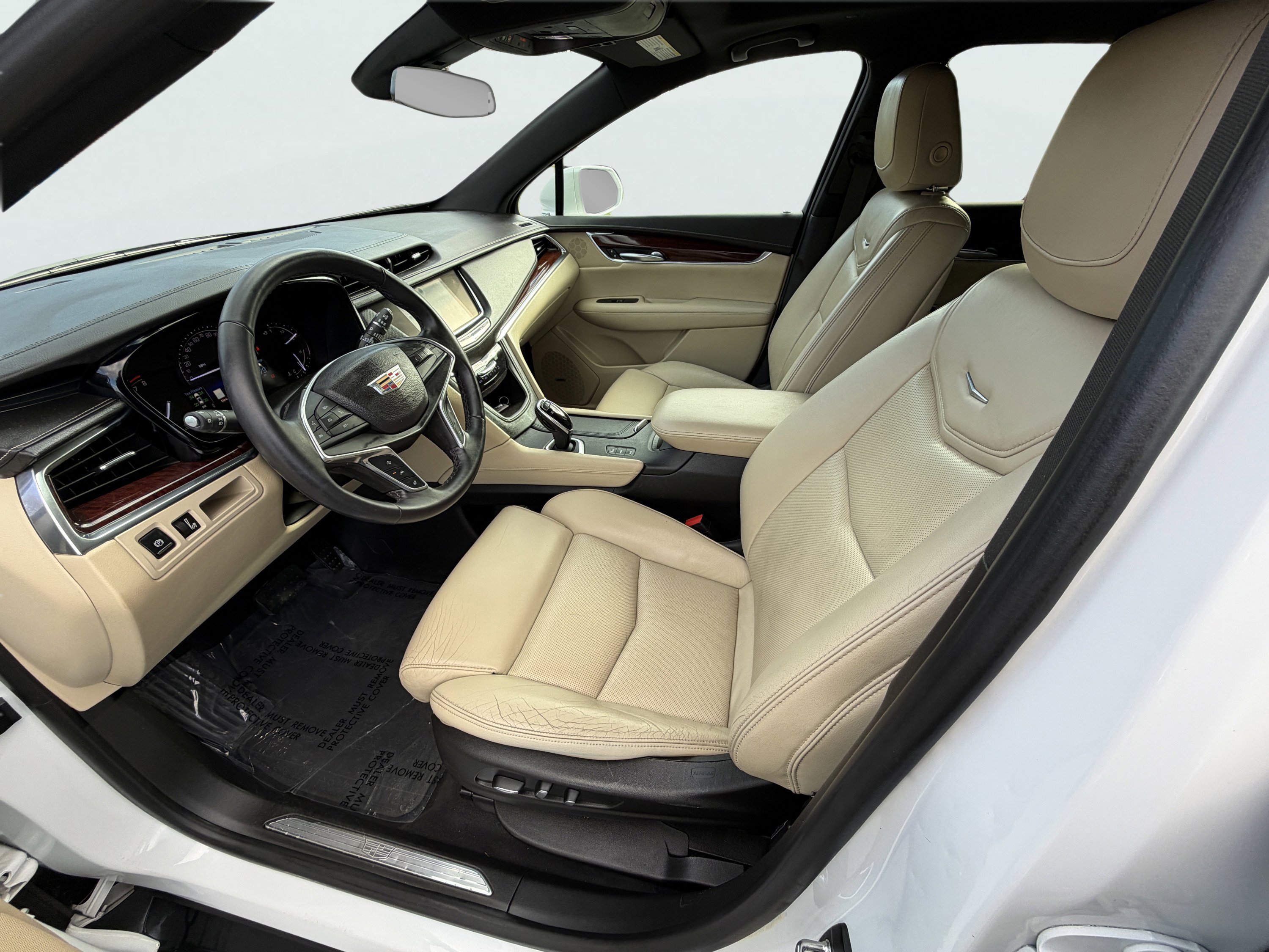 Used 2017 Cadillac XT5 Luxury w/ Driver Awareness Package image 13