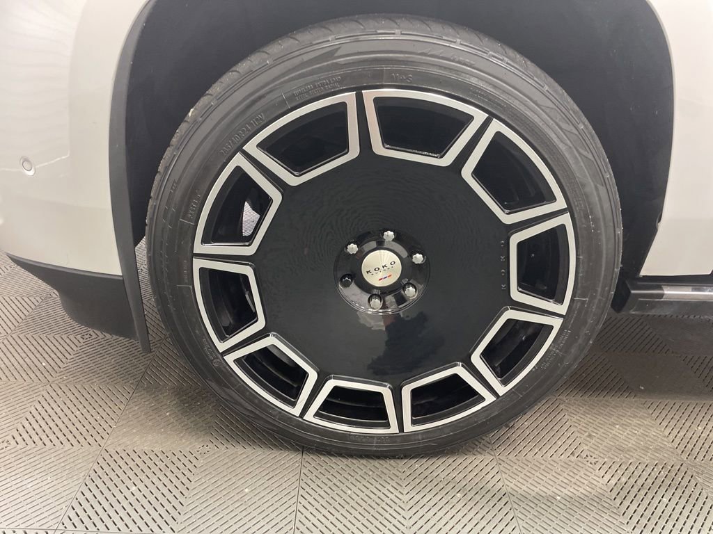 Used 2019 Cadillac Escalade ESV Platinum image 38