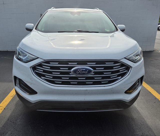 Used 2019 Ford Edge SEL w/ Equipment Group 201A AWD/4WD image 2