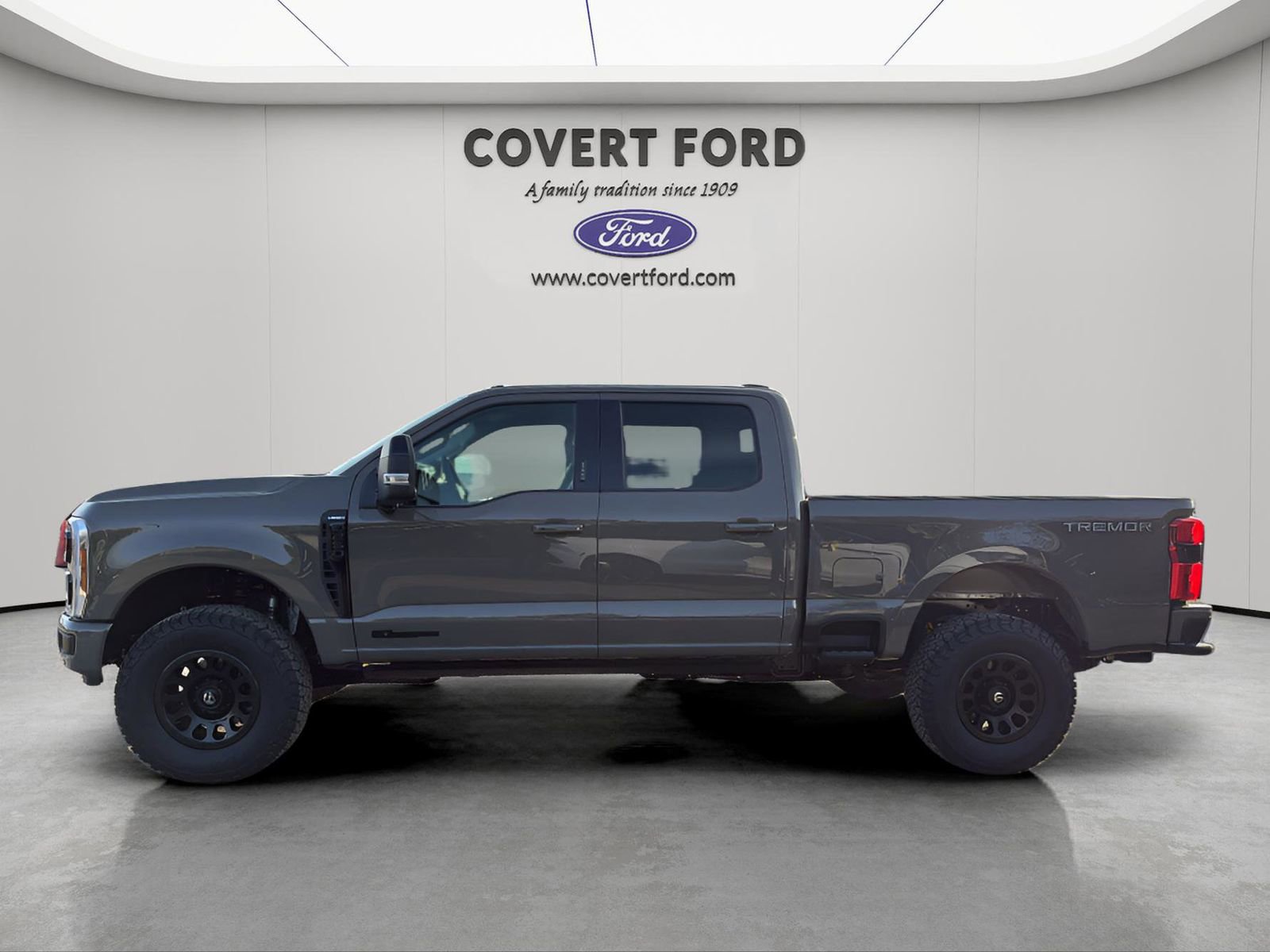 New 2026 Ford F250 Lariat image 2