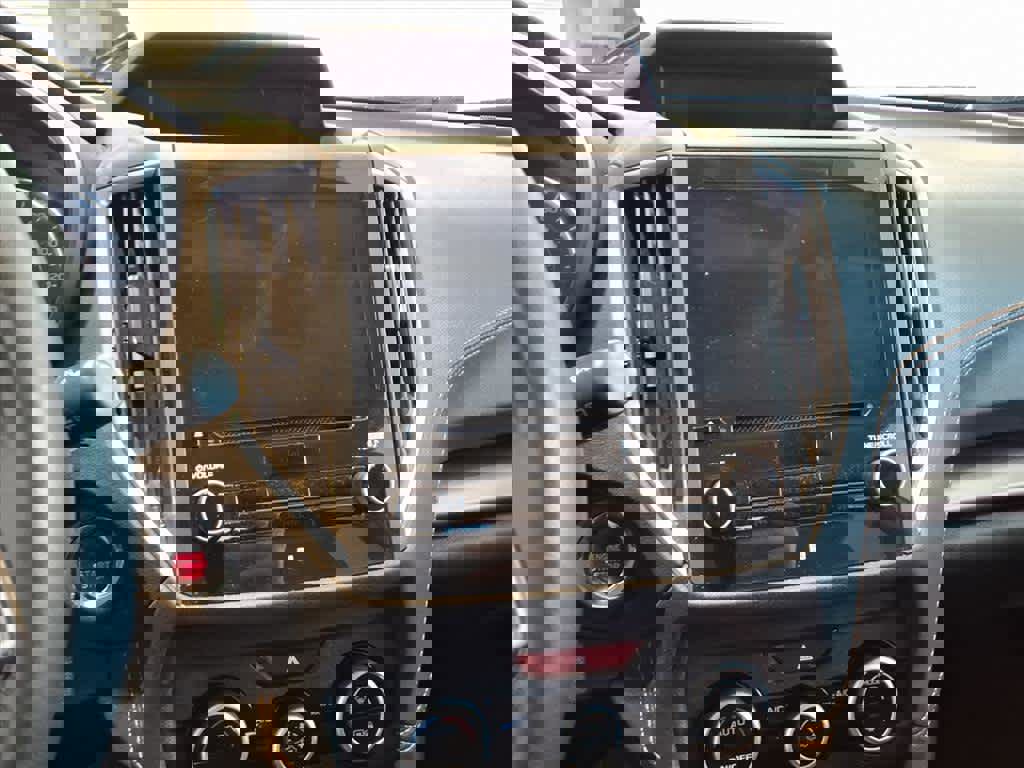 Used 2023 Subaru Crosstrek 2.5i Limited w/ Moonroof Package image 12