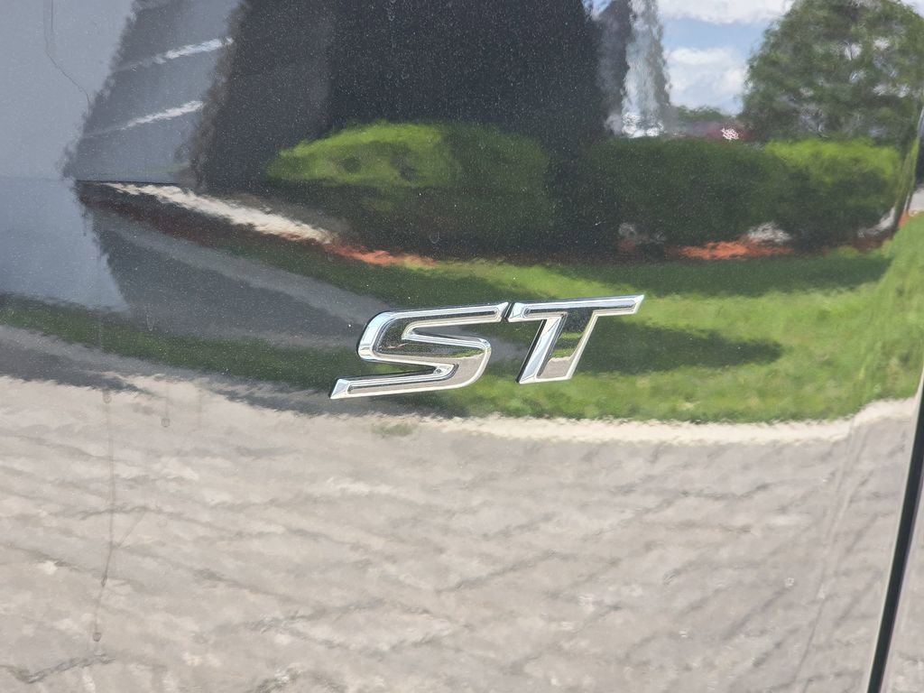 New 2025 Buick Enclave Sport Touring w/ Super Cruise Package image 13