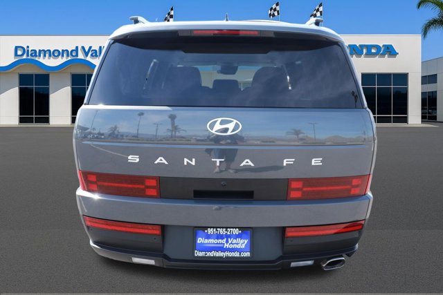 Used 2025 Hyundai Santa Fe SEL FWD image 5