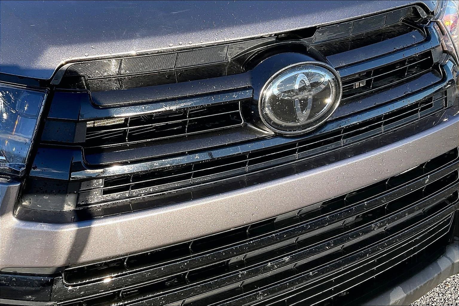 Used 2019 Toyota Highlander AWD V6 image 25