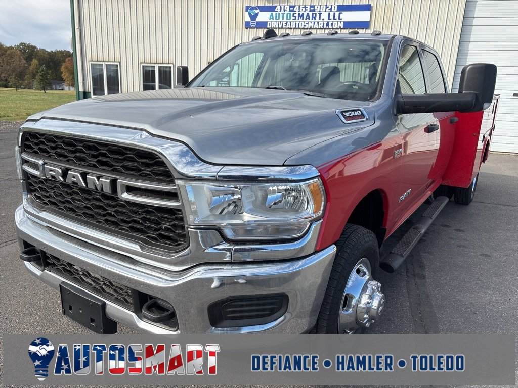 Used 2020 RAM 3500 Tradesman w/ Chrome Appearance Group image 1