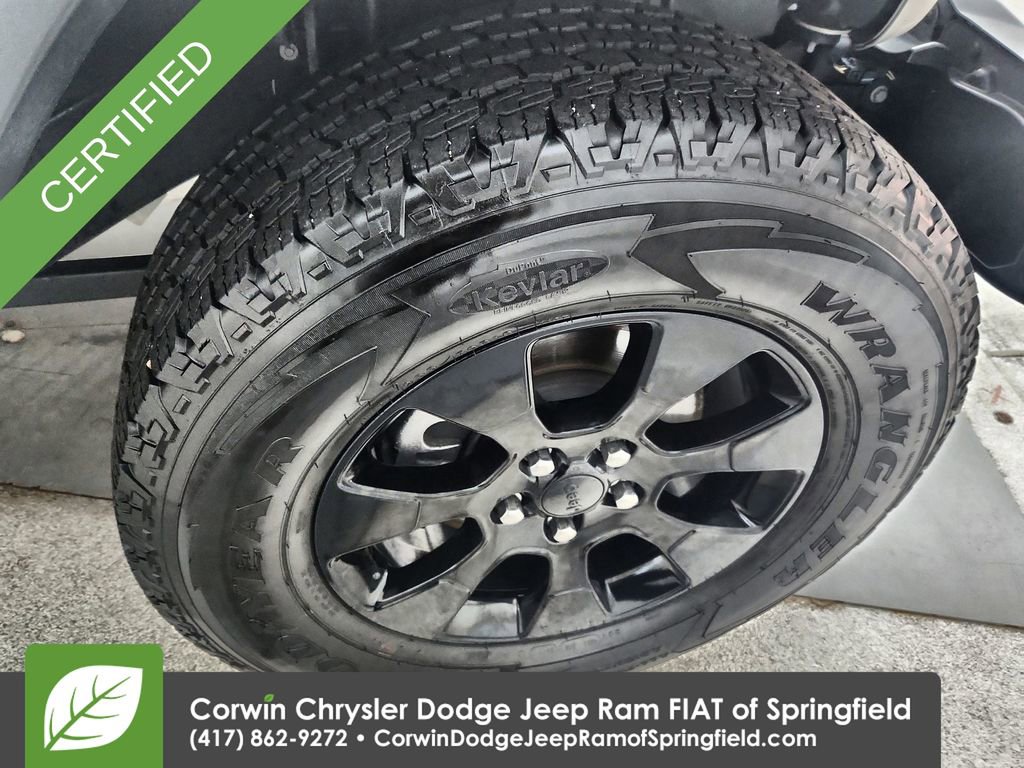 Certified 2022 Jeep Wrangler Unlimited Sahara image 32