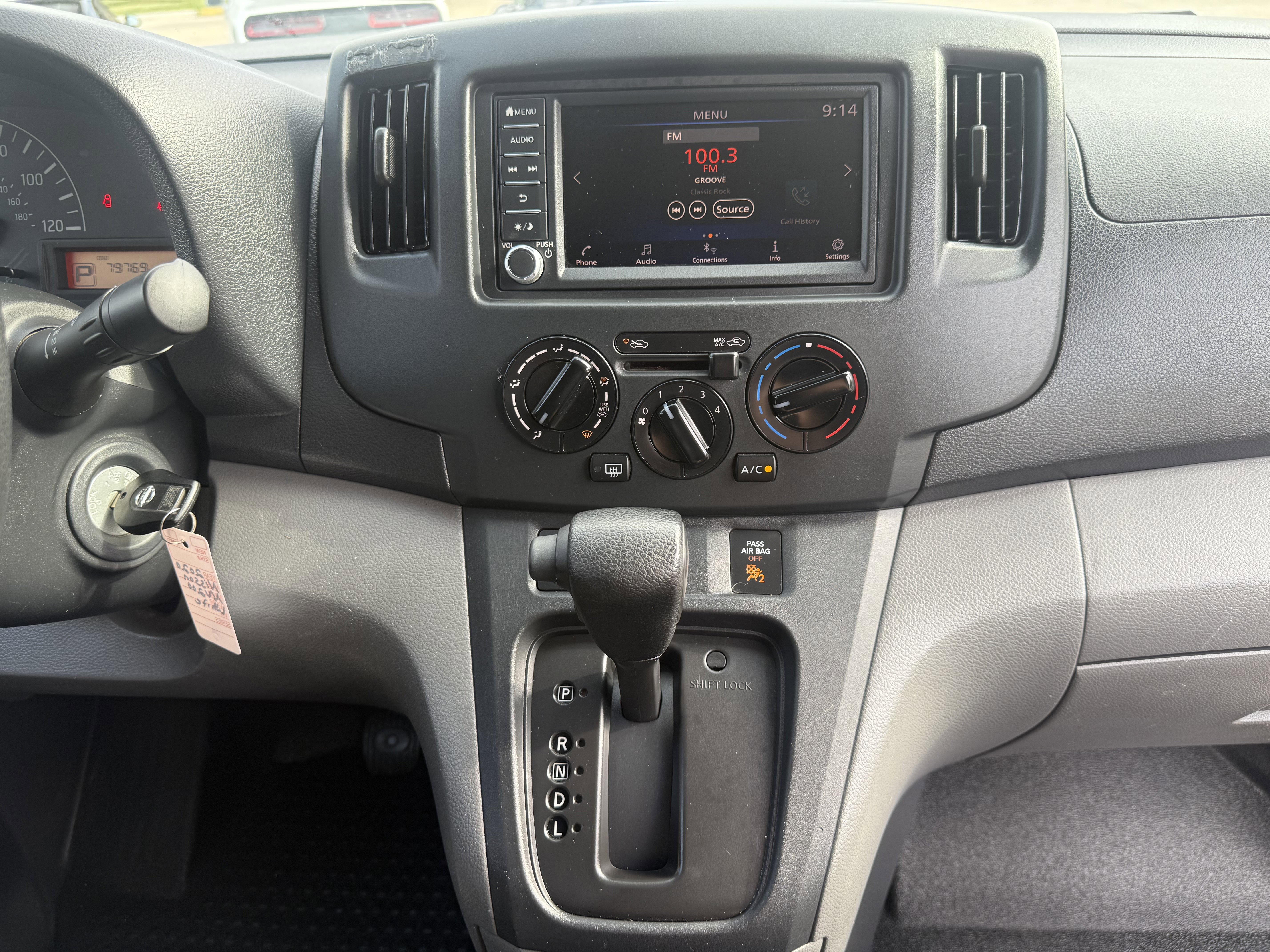 Used 2020 Nissan NV200 SV w/ Back Door Glass Package image 16