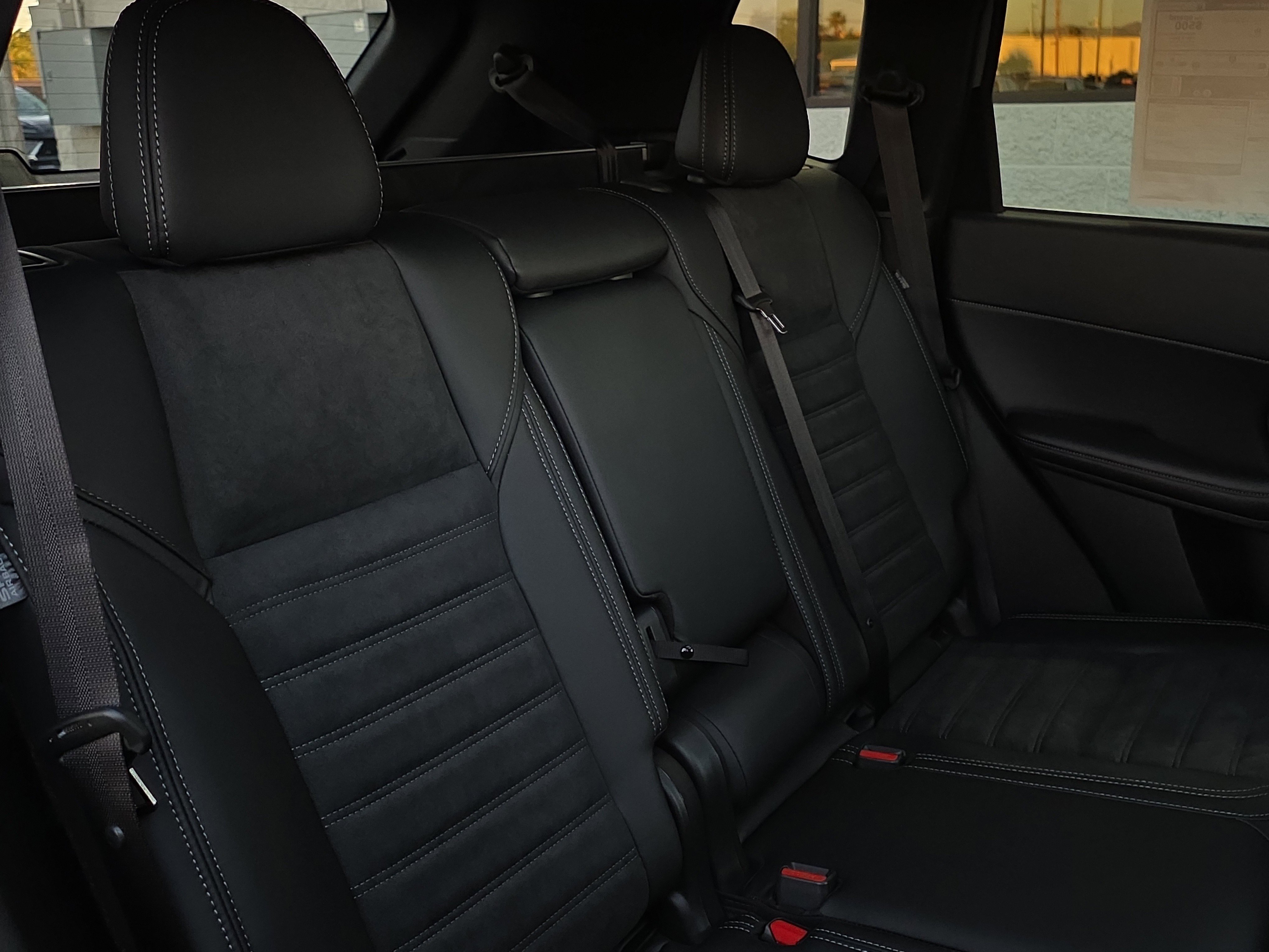 New 2025 Mitsubishi Outlander SE image 26