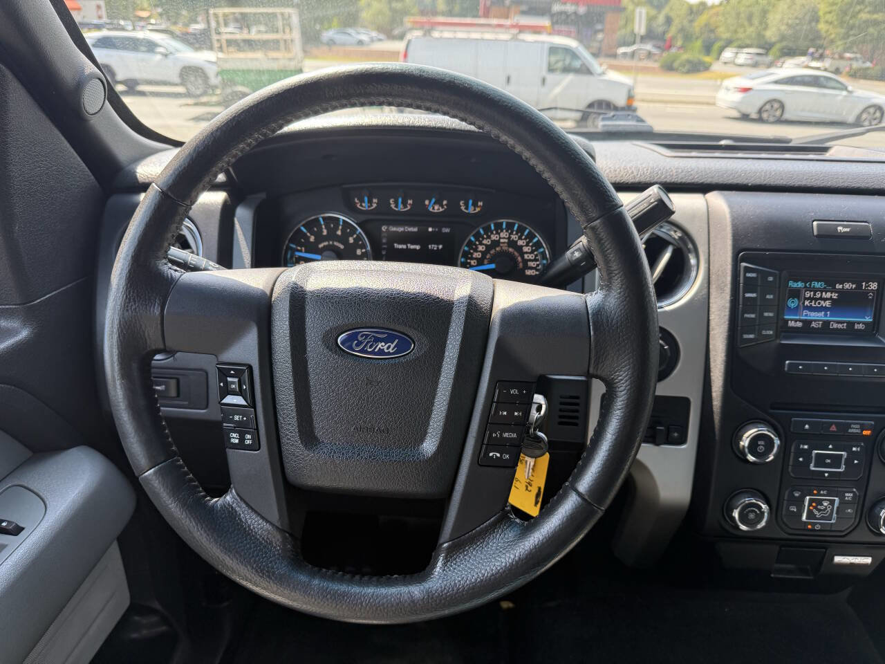 Used 2013 Ford F150 XLT w/ XLT Chrome Pkg image 16