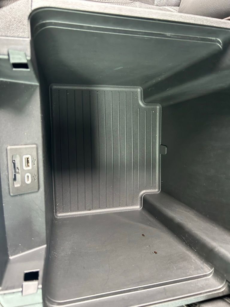 Used 2021 Chevrolet Suburban High Country RWD image 49