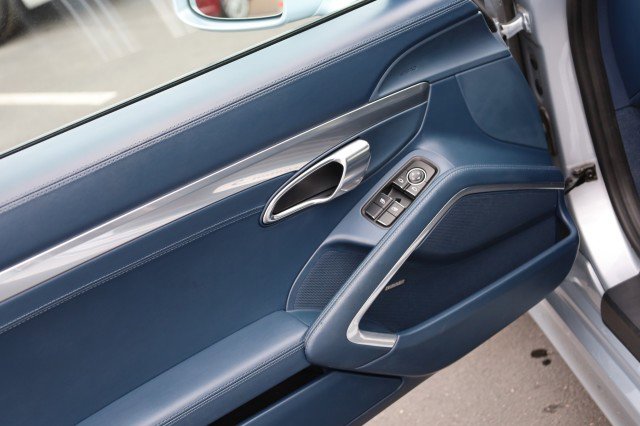 Used 2014 Porsche Cayman S image 22