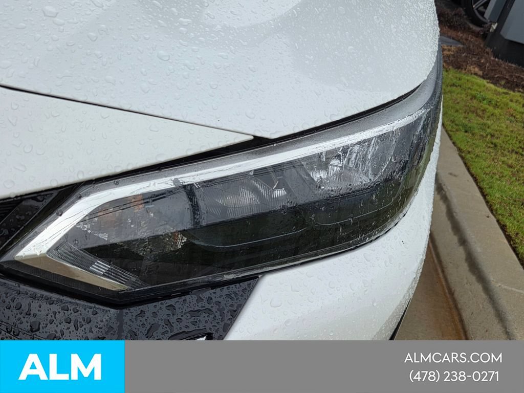 Used 2024 Nissan Sentra SV FWD image 21