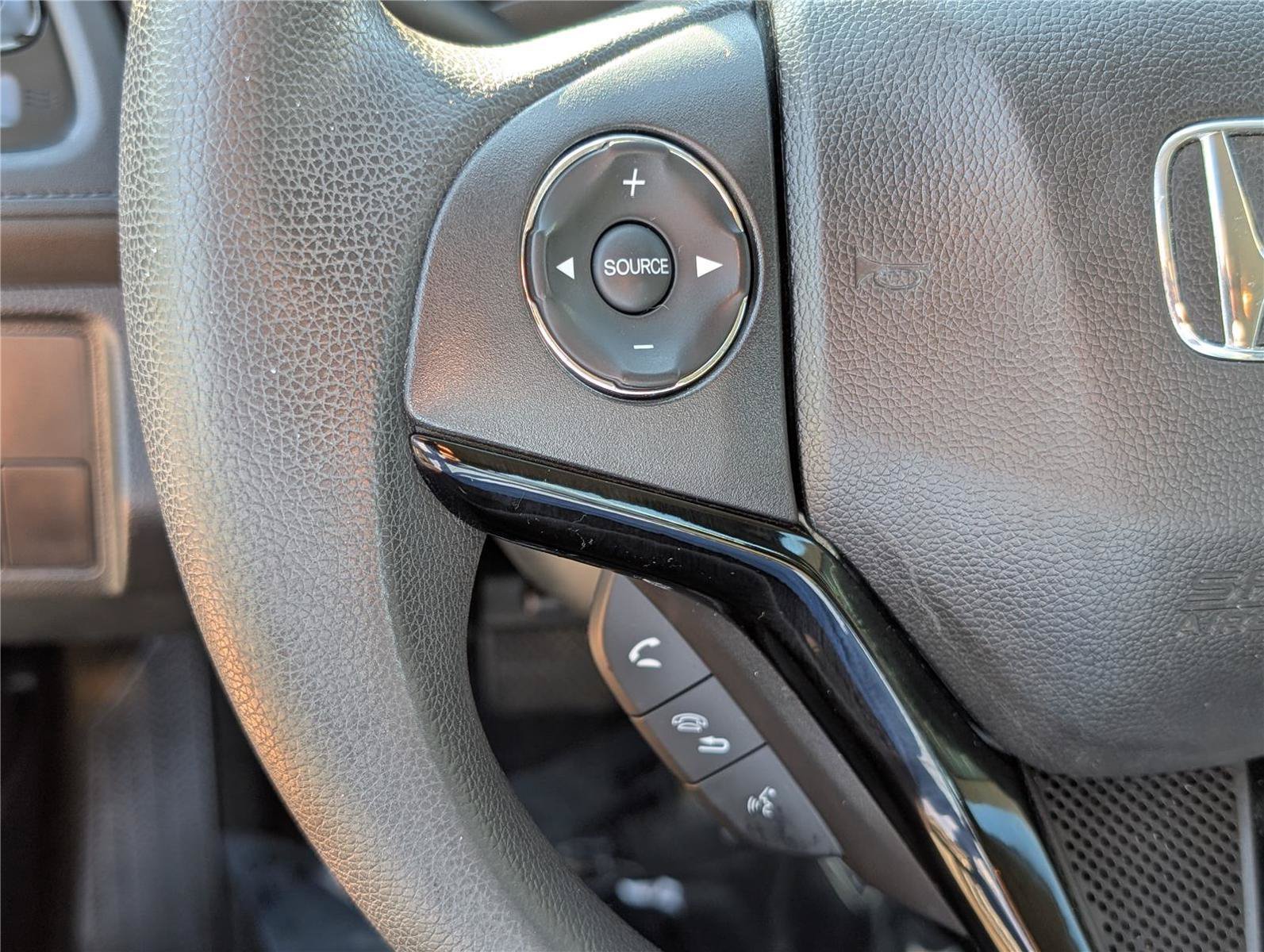 Used 2019 Honda HR-V LX image 20
