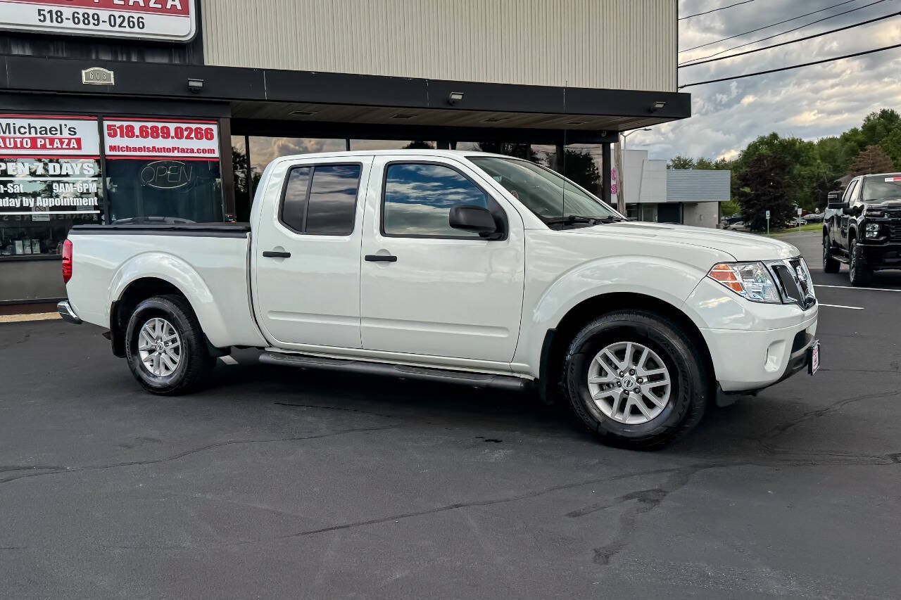 Used 2021 Nissan Frontier SV AWD/4WD image 3