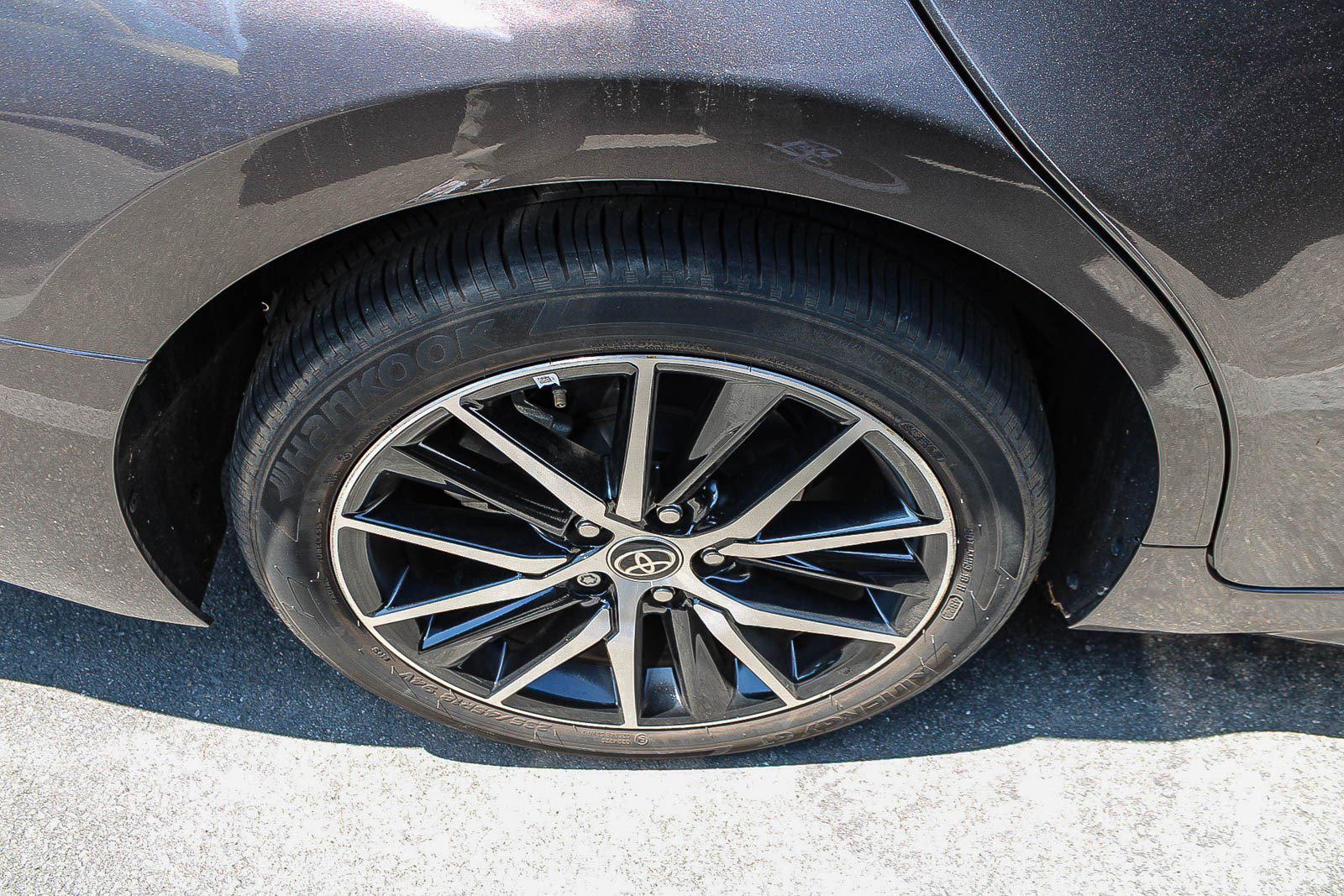 Used 2023 Toyota Camry SE FWD image 12