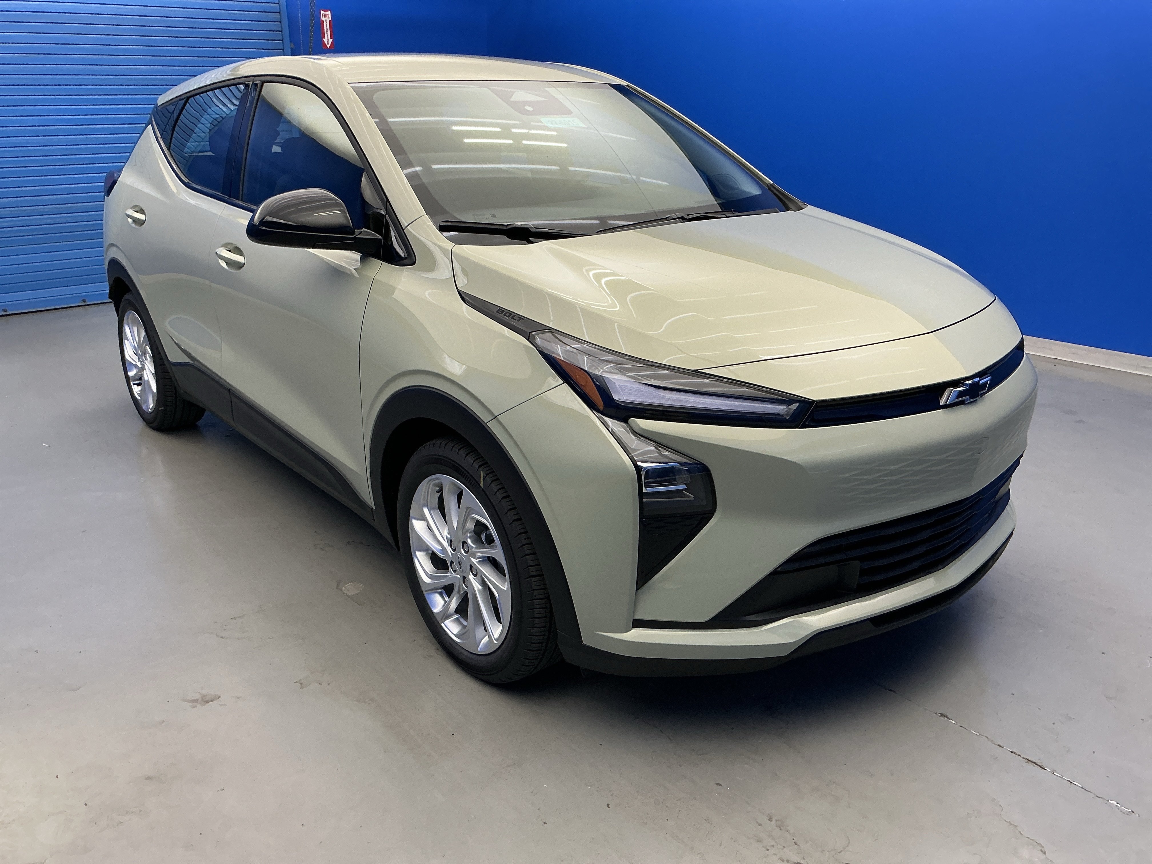 New 2027 Chevrolet Bolt LT w/ Comfort Package FWD image 2
