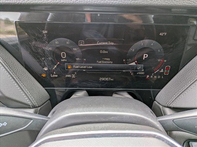 Used 2025 GMC Yukon XL Denali image 12