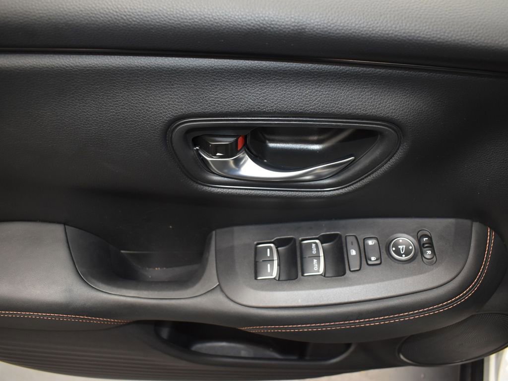 Used 2024 Honda HR-V Sport image 11