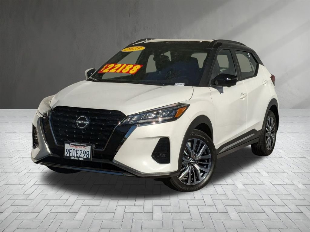 Used 2023 Nissan Kicks SR
