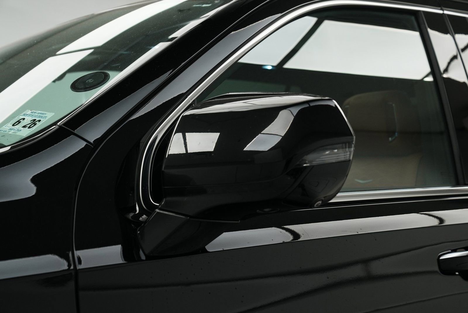 Used 2021 Cadillac Escalade ESV Premium Luxury image 13