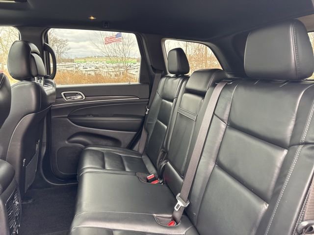 Used 2021 Jeep Grand Cherokee Limited w/ Trailer Tow Group IV AWD/4WD image 17