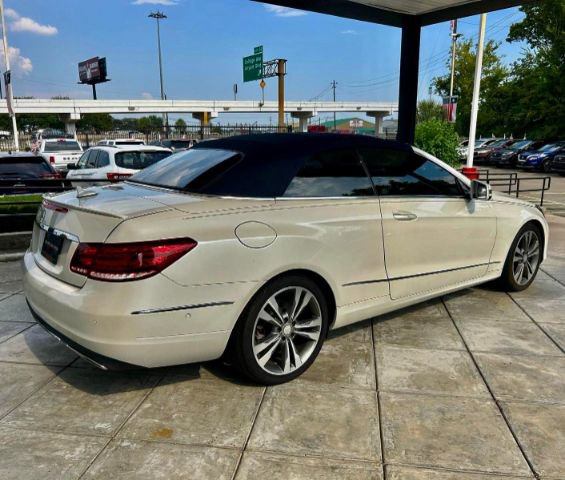 Used 2016 Mercedes-Benz E 400 Cabriolet image 4