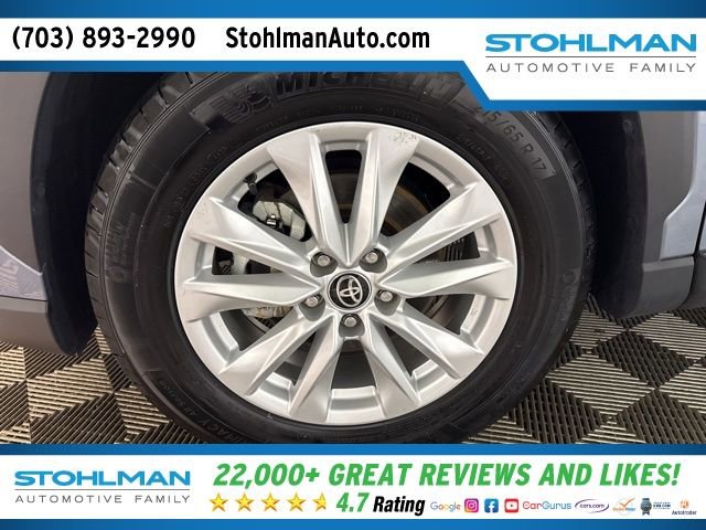 Used 2024 Toyota Corolla Cross LE image 10