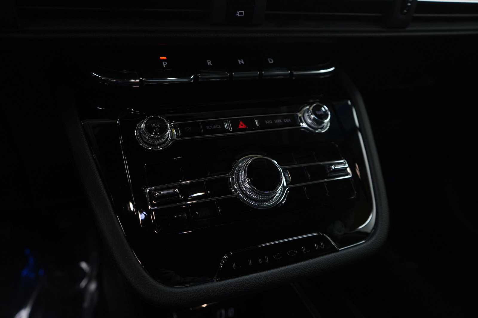 Used 2022 Lincoln Corsair Reserve w/ Elements Package image 20