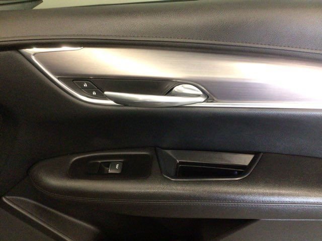 Used 2017 Cadillac XT5 Luxury w/ Driver Awareness Package AWD/4WD image 12