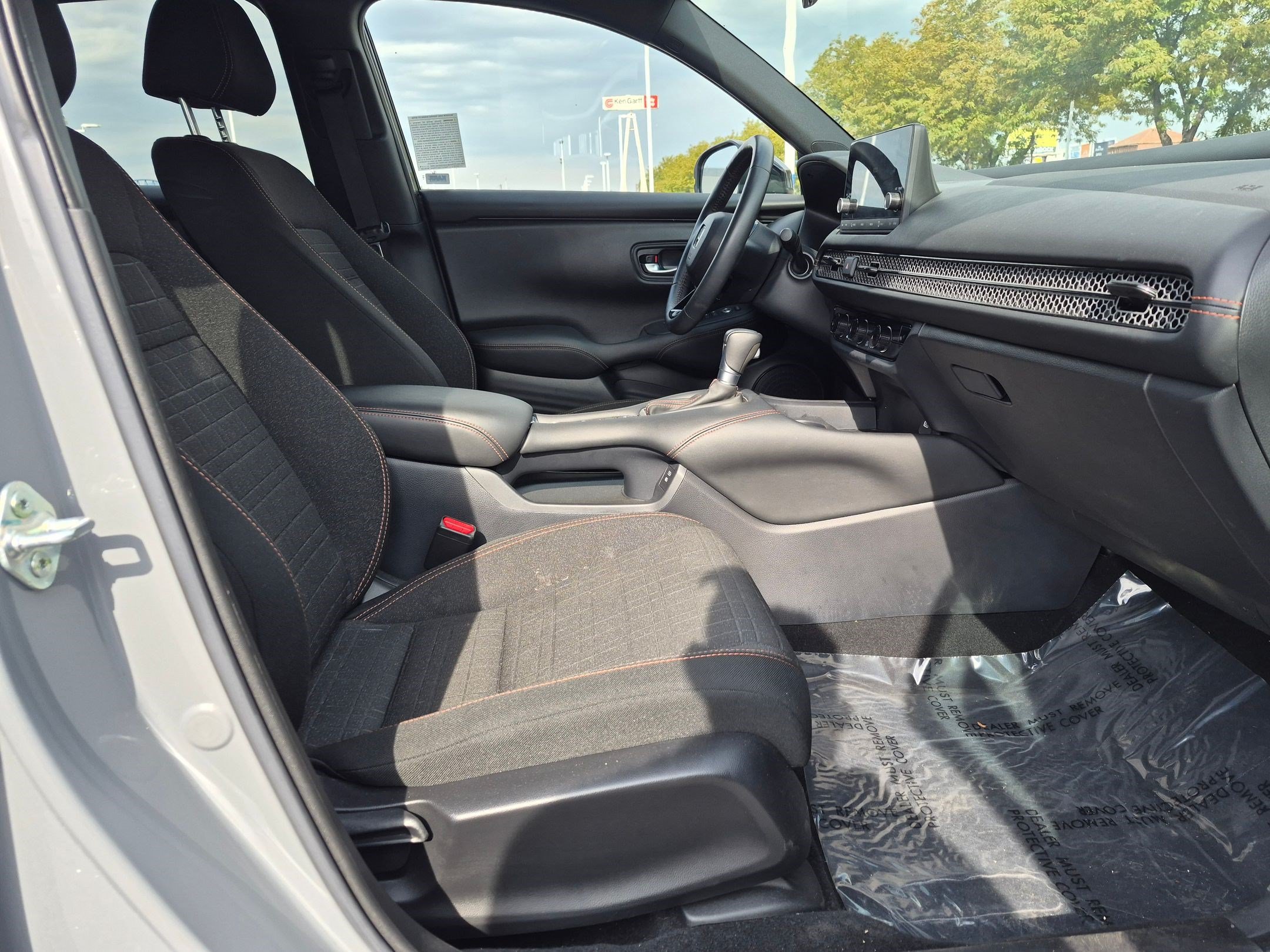 Used 2024 Honda HR-V Sport image 30
