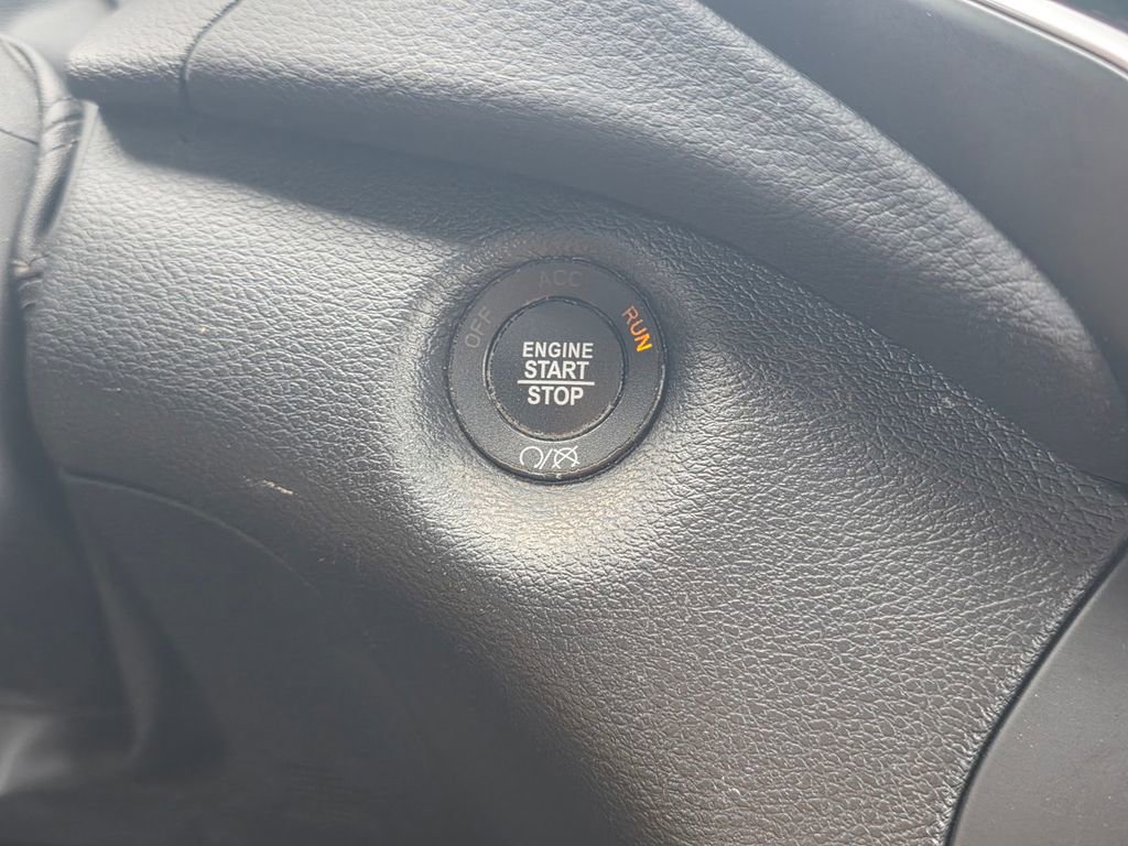 Certified 2021 Jeep Cherokee Limited w/ Elite Package image 32