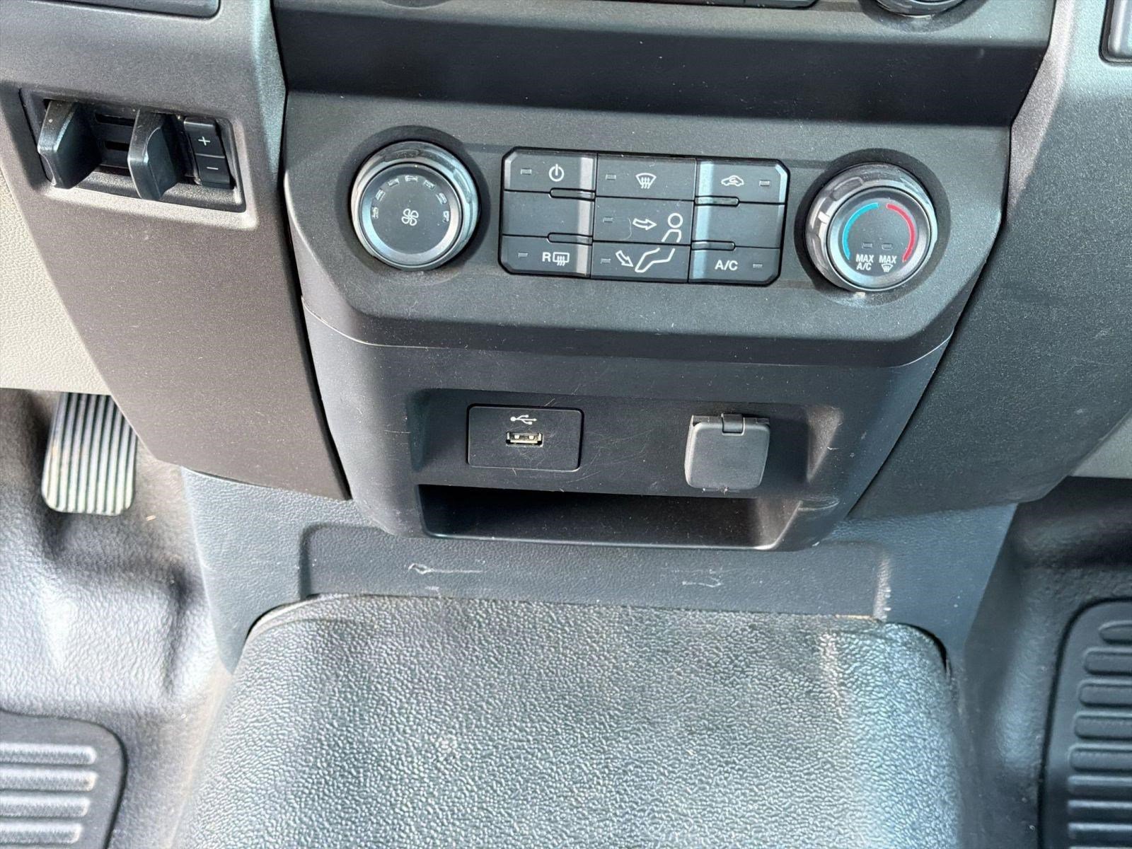 Used 2022 Ford F550 2WD Regular Cab Super Duty image 23