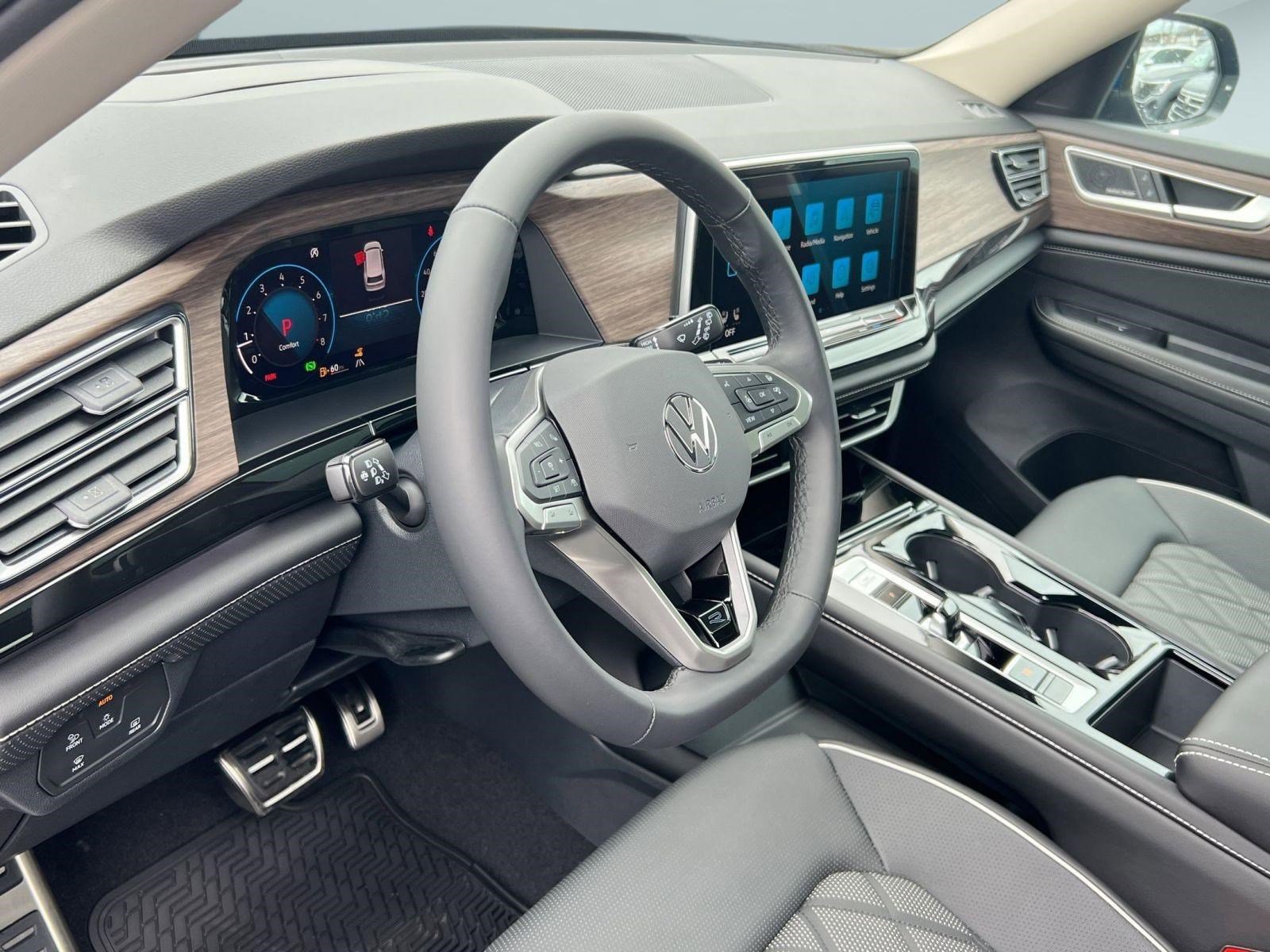 New 2026 Volkswagen Atlas SEL Premium R-Line image 4