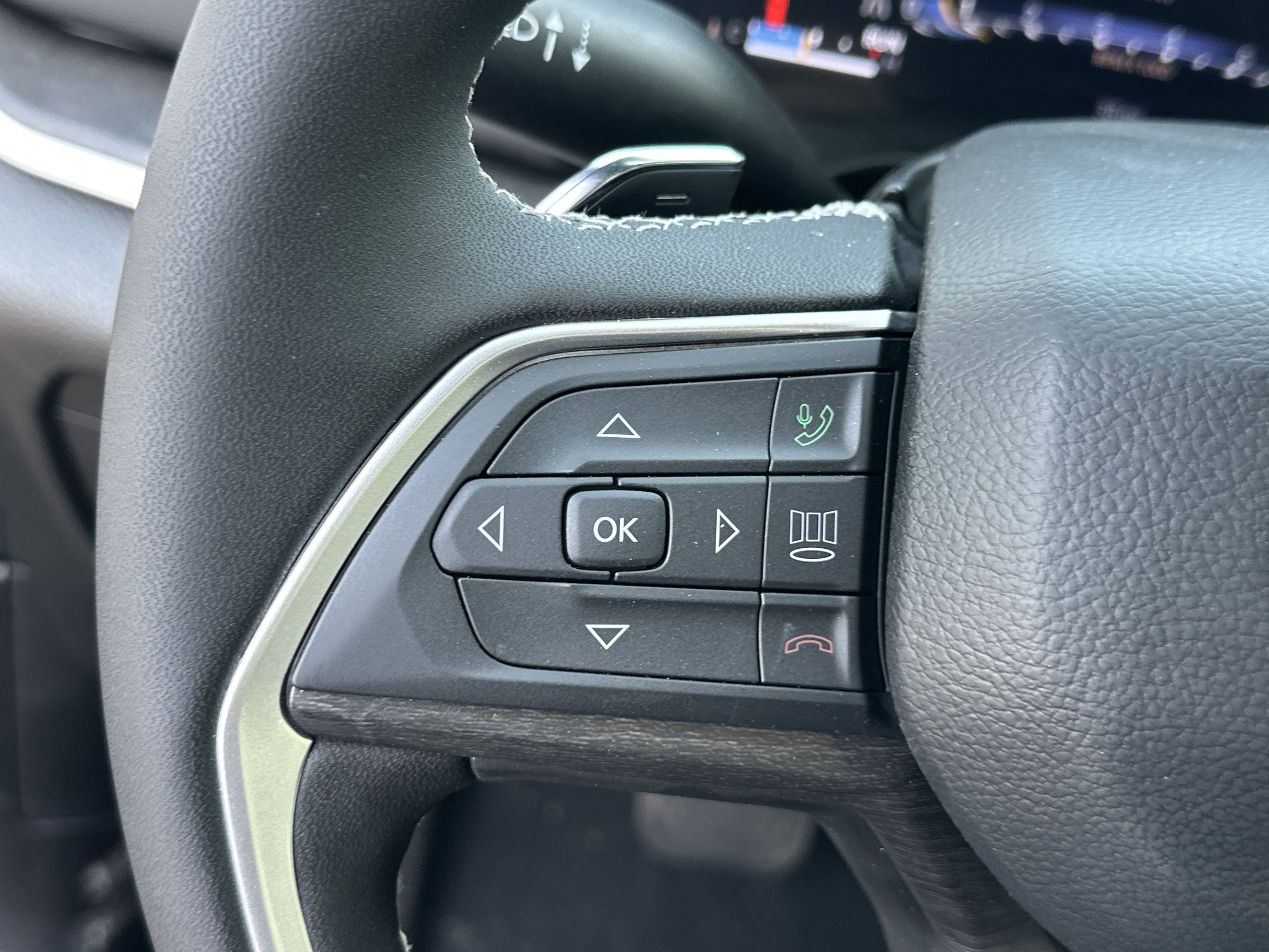 New 2026 Jeep Grand Cherokee L Limited AWD/4WD image 9