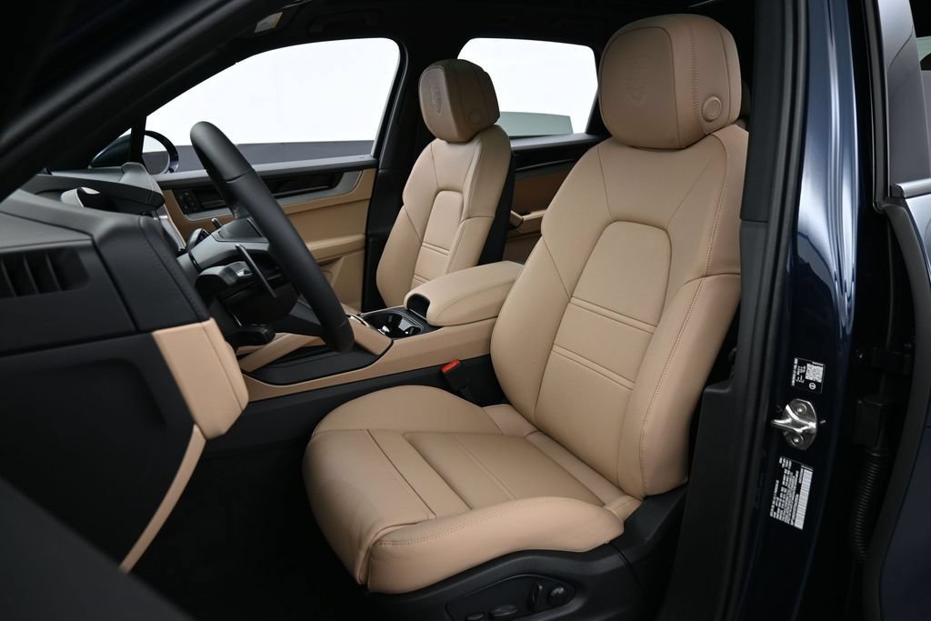 New 2026 Porsche Cayenne S AWD/4WD image 5