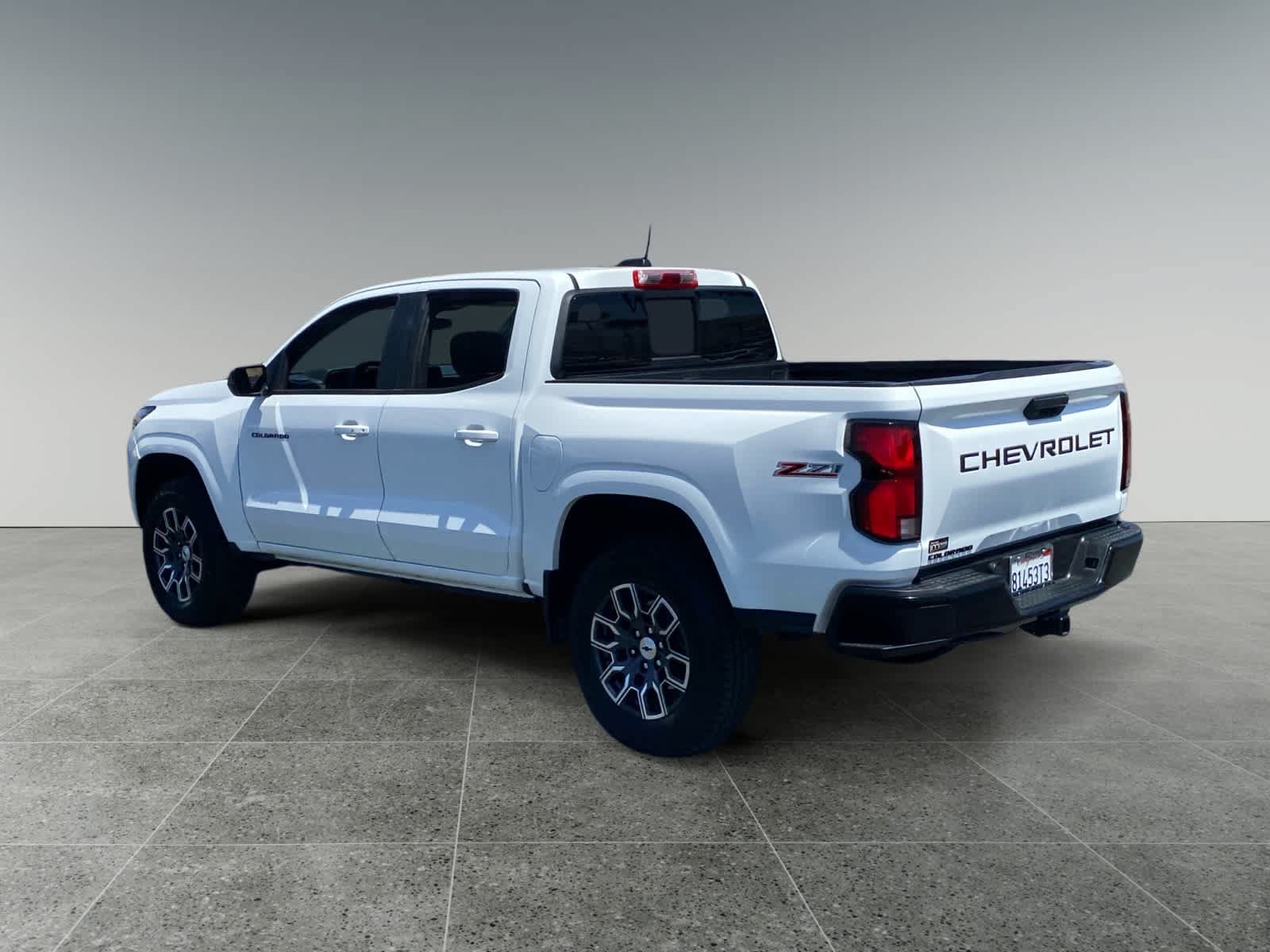 Used 2023 Chevrolet Colorado Z71 w/ Advanced Trailering Package AWD/4WD image 3