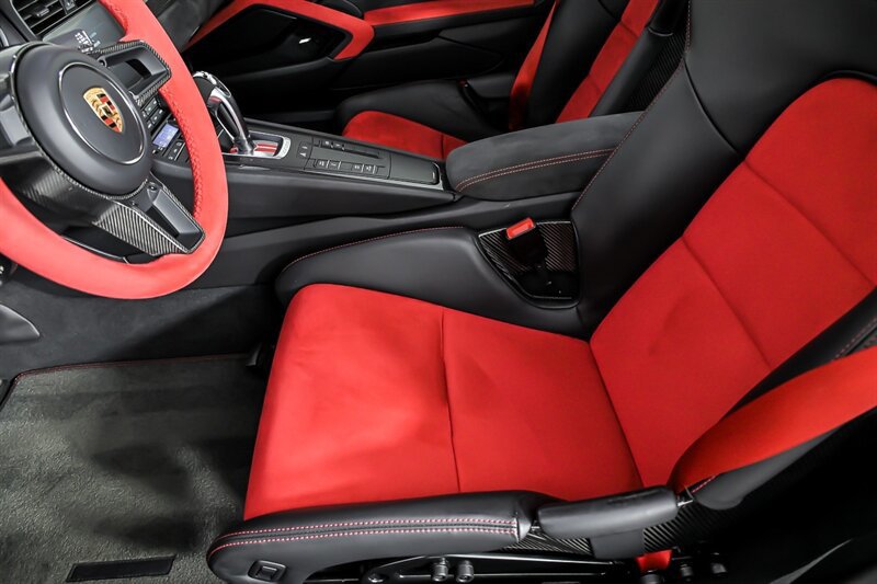 Used 2018 Porsche 911 GT2 RS RWD image 18