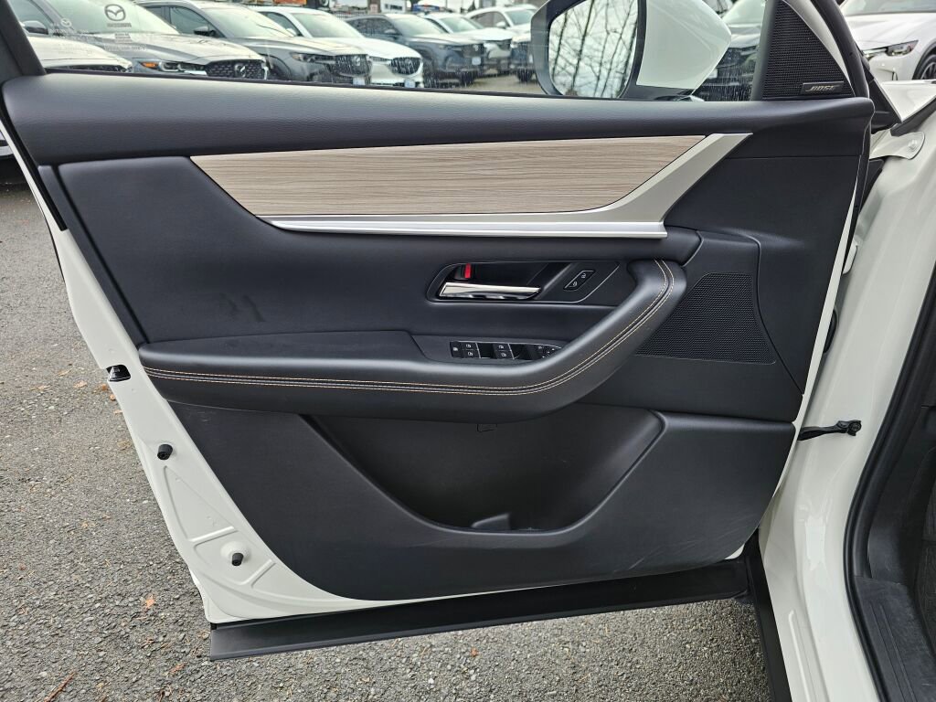 Certified 2024 MAZDA CX-90 Plug-In Hybrid w/ Premium Pkg image 24