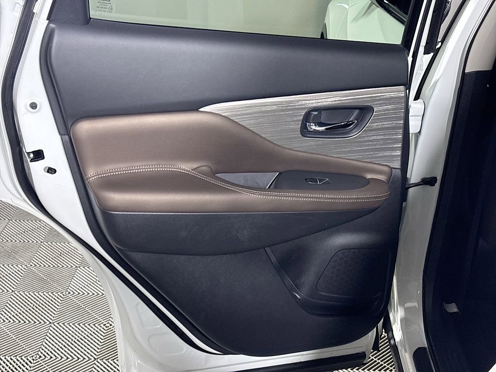 Used 2017 Nissan Murano Platinum w/ Platinum Technology Package image 20