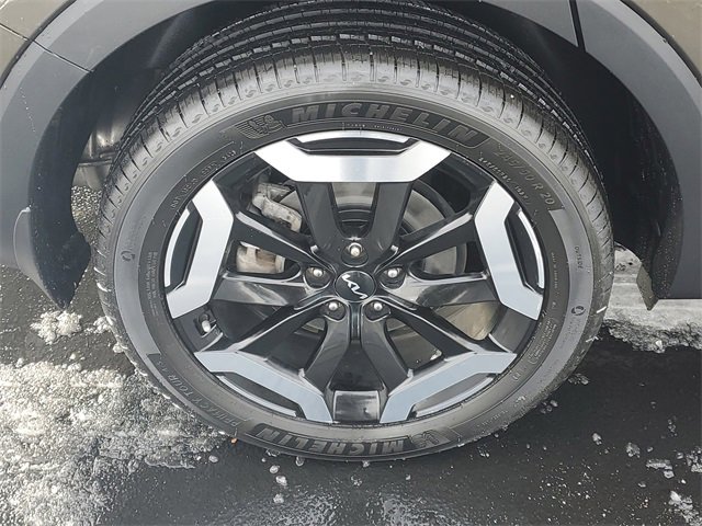 Certified 2023 Kia Telluride S image 5