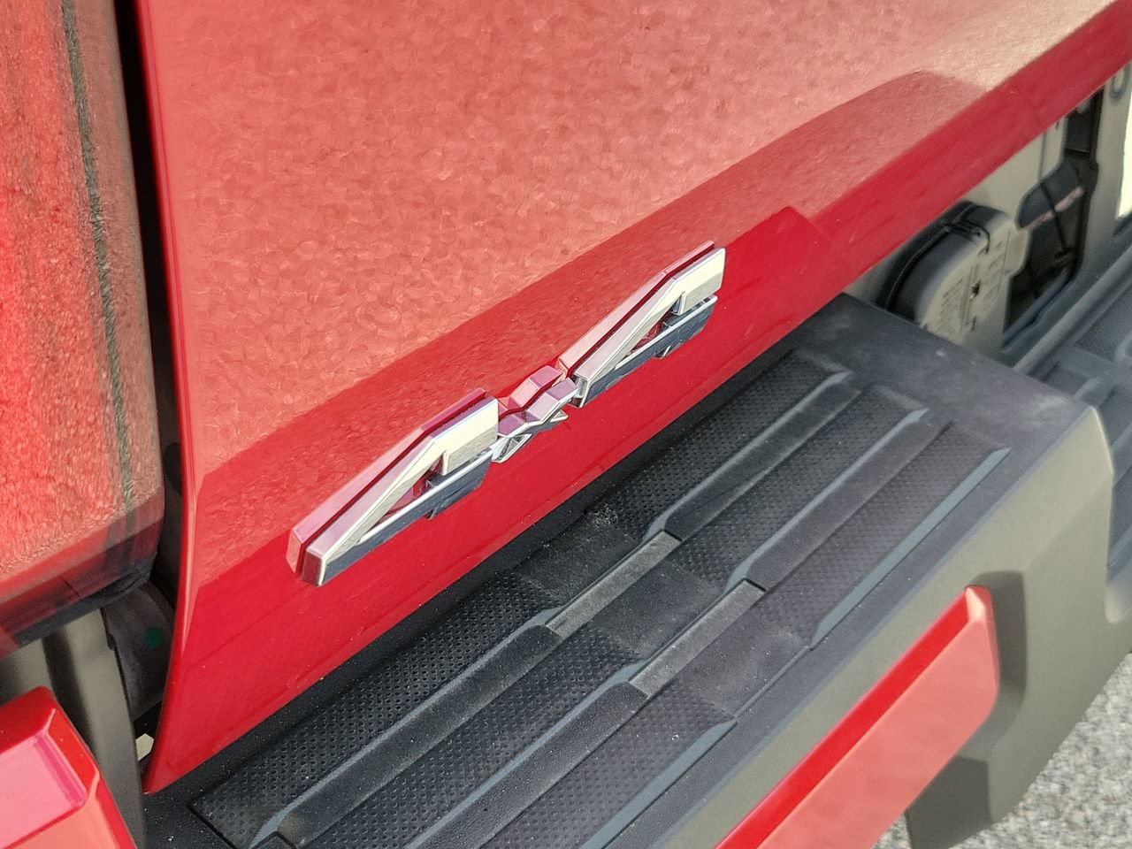 New 2025 Toyota Tacoma SR5 AWD/4WD image 7