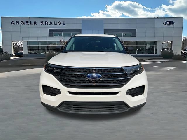 Certified 2023 Ford Explorer XLT RWD image 3