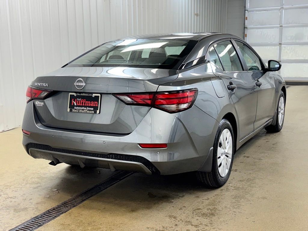 Certified 2025 Nissan Sentra S FWD image 5