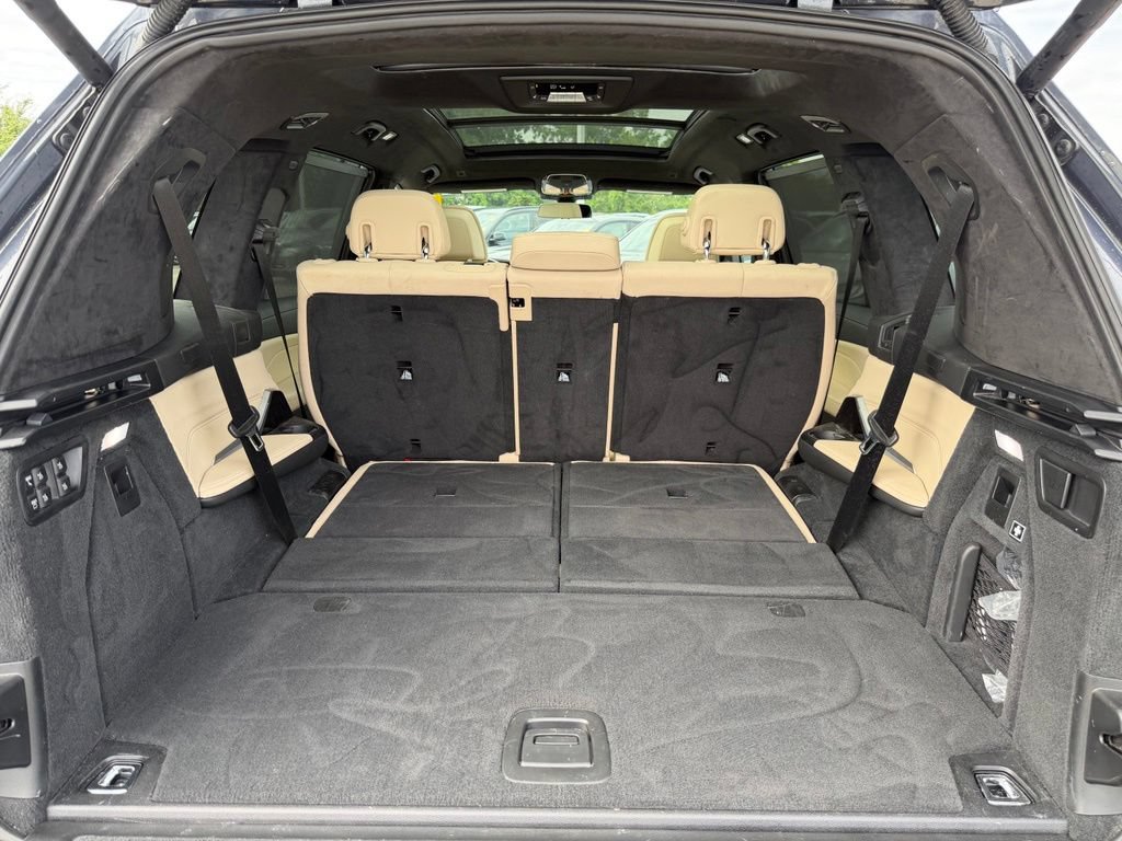Used 2021 BMW X7 xDrive40i w/ Premium Package AWD/4WD image 30